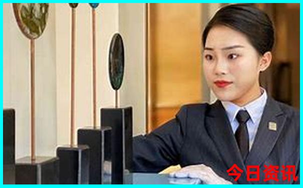 一个人旅游怎么报团